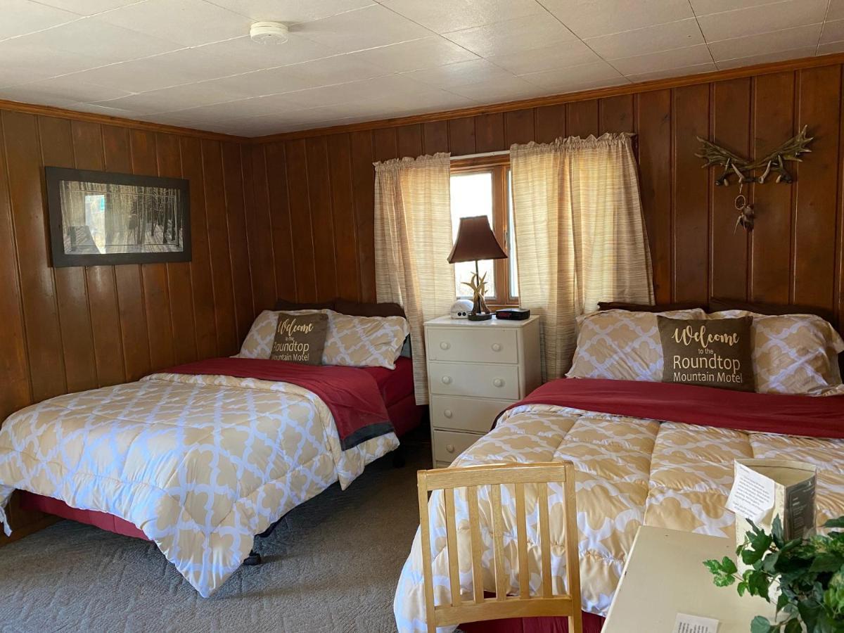 Roundtop Mountain Vista - Cabins And Motel เธอร์โมโปลิส ภายนอก รูปภาพ